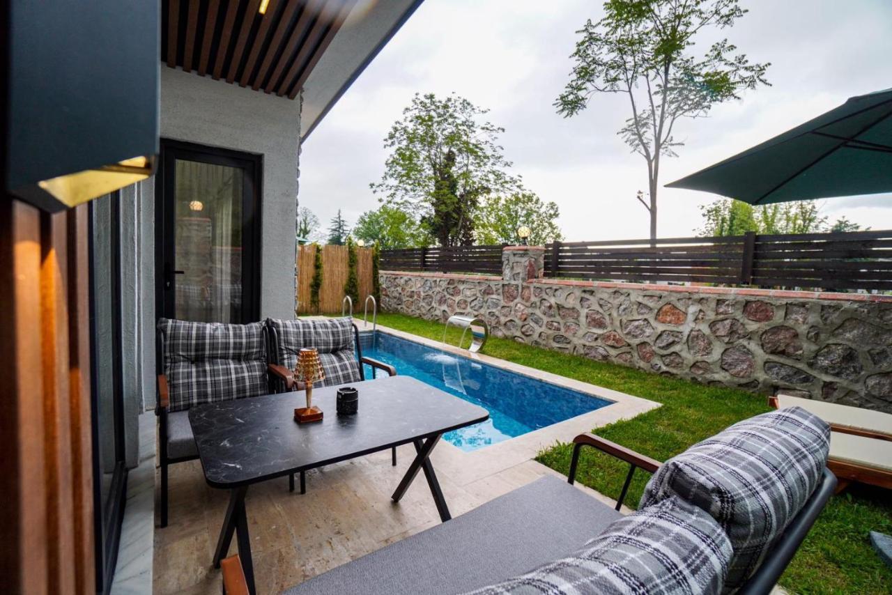 Vital Home Sapanca Isitmali Havuzlu Villa&Bungalov Exterior photo